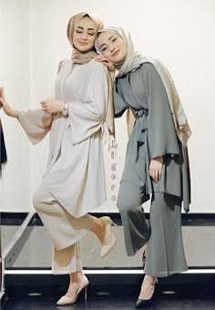 Womens clothing & accessories